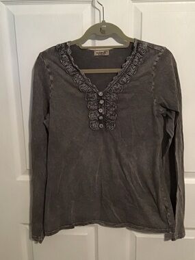 ONE WORLD Gray Crochet-Trim V-Neck Long Sleeve Top